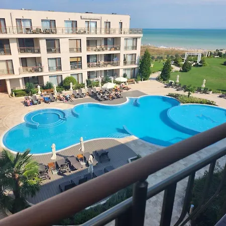 Apartmanhotel Diamond Sarafovo 3*