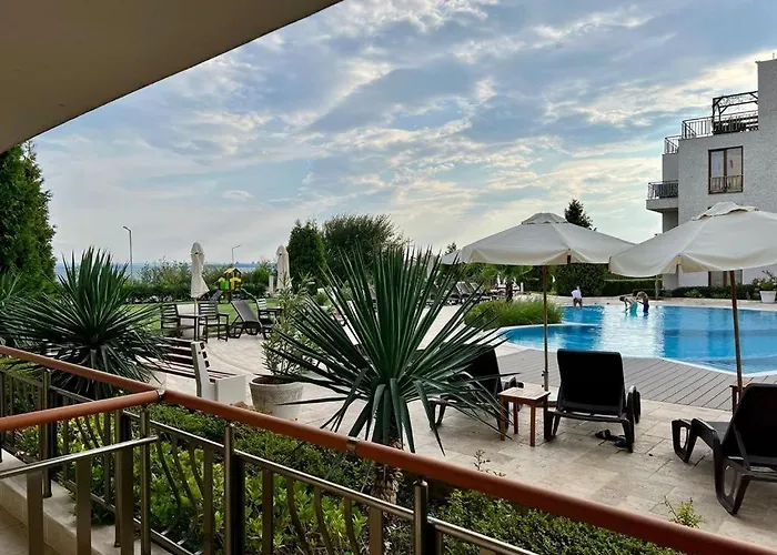 Diamond Sarafovo Aparthotel Burgas City